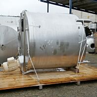 4000 Liter Rührwerksbehälter aus V2A mit Propellerrührwerk
