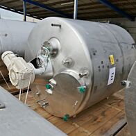 5000 Liter Rührwerksbehälter aus V2A mit Ankerrührwerk