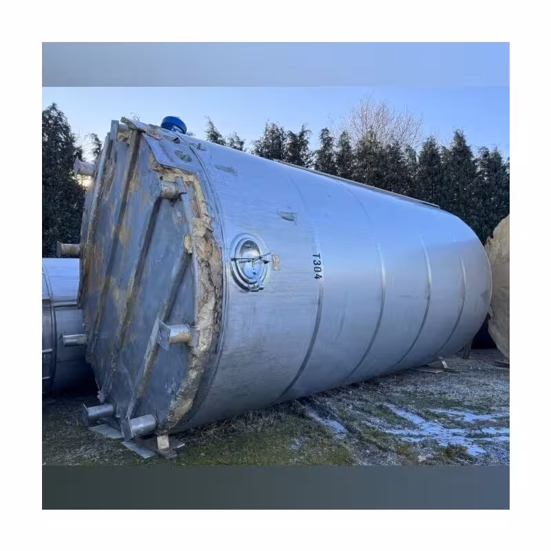 Serbatoio di stoccaggio isolato da 60000 litri in V2A con agitatore a elica