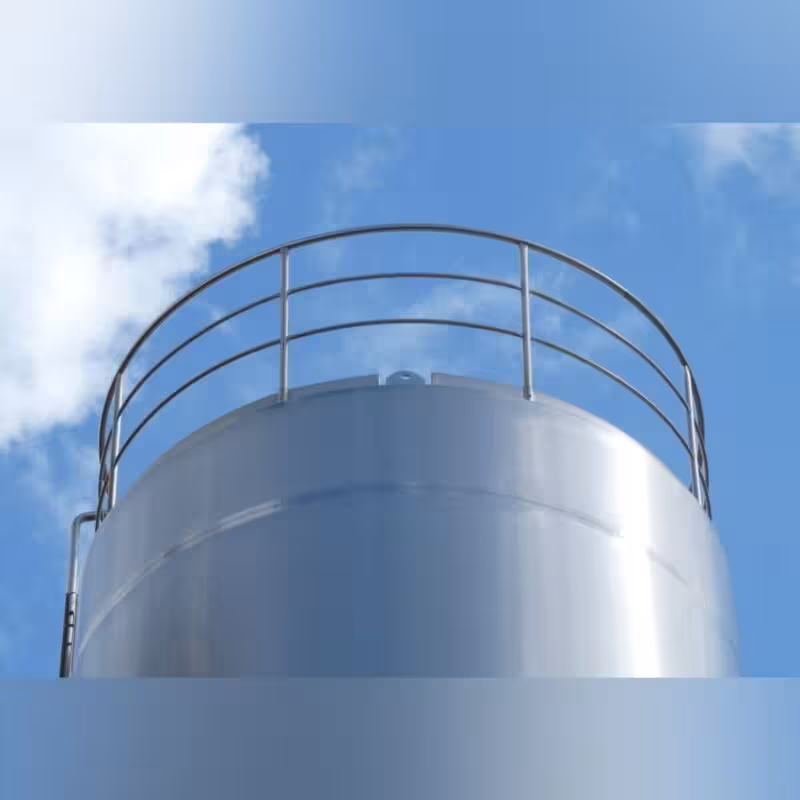 130000 Liter isolierter Lagertank aus V2A mit Propellerrührwerk