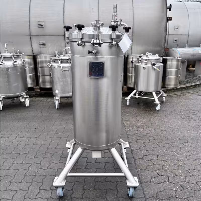 220 Liter fahrbarer Druckbehälter aus V4A