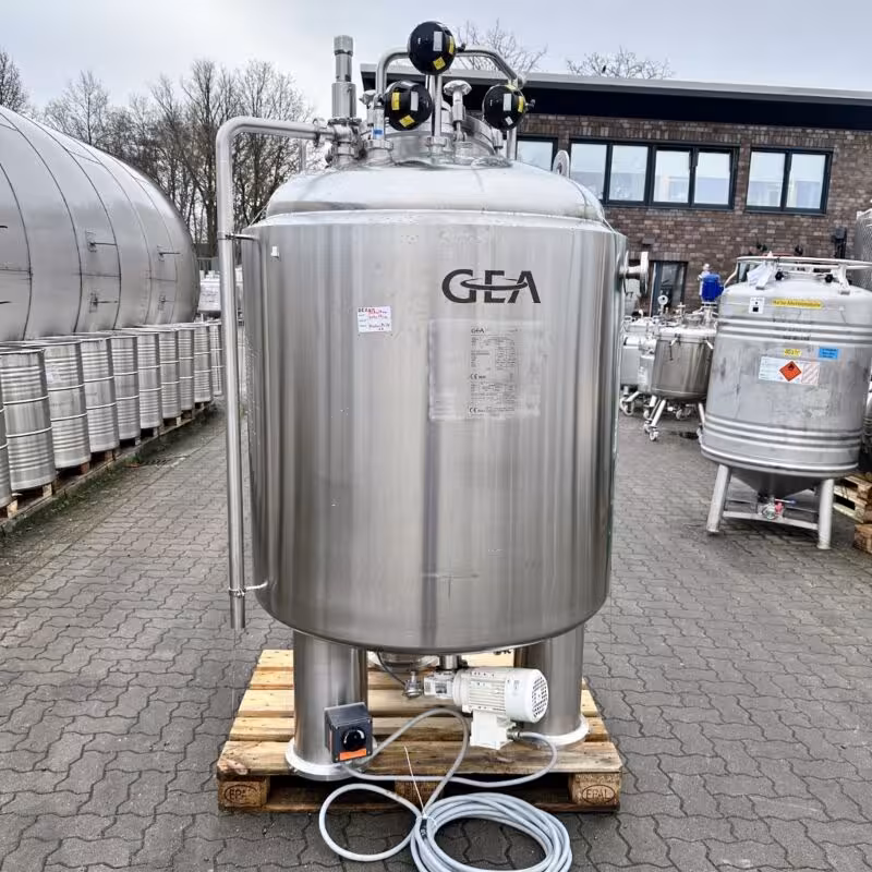 1000 Liter heiz-/kühlbarer Druckbehälter aus V4A mit Magnetrührwerk