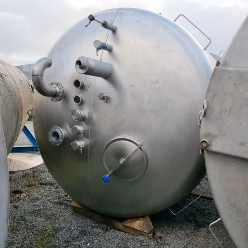 10000 Liter tank for specific weights up to 1.4 KG/L, Aisi 316