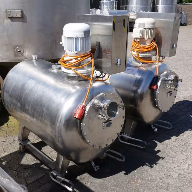 500 liter mobile tank, Aisi 304 with propeller agitator