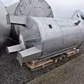 7500 Liter Rührwerksbehälter aus V2A mit Becherrührwerk