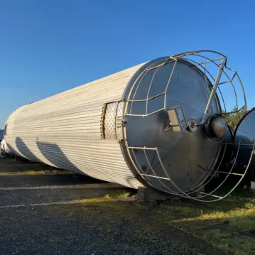 160000 Liter temperierbarer Lagertank aus V4A