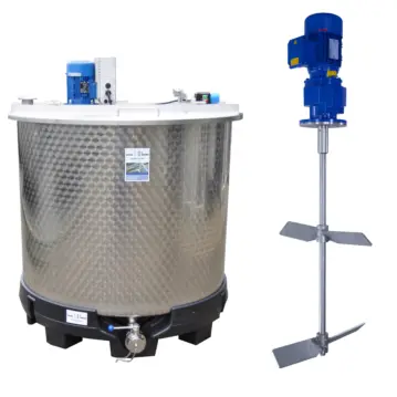 Brand&#x20;new&#x20;1150&#x20;liter&#x20;agitator&#x20;tank&#x20;with&#x20;blade&#x20;agitator&#x20;&#x28;type&#x20;SDE&#x29;