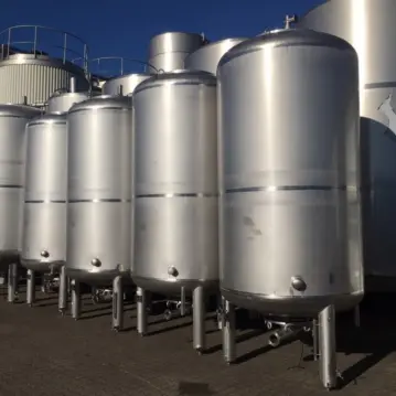 5000&#x20;Liter&#x20;Druckbeh&#xE4;lter&#x20;aus&#x20;V2A