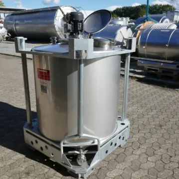 Brand&#x20;new&#x20;1023&#x20;liter&#x20;agitator&#x20;container&#x20;made&#x20;of&#x20;stainless&#x20;steel&#x20;304&#x20;with&#x20;jet&#x20;mixer