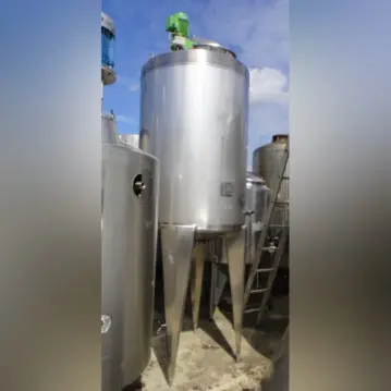 1200 Liter isolierter Mischbehälter aus V2A mit Kreuzblattrührwerk