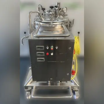 Serbatoio&#x20;a&#x20;pressione&#x20;mobile&#x20;da&#x20;600&#x20;litri&#x20;per&#x20;farmacia,&#x20;Aisi316&#x20;con&#x20;agitatore&#x20;magnetico