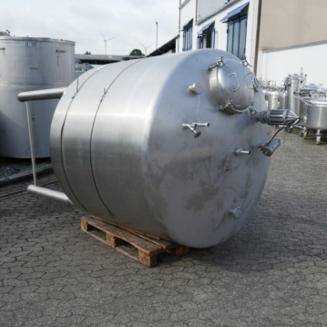 Roertank&#x20;van&#x20;RVS&#x20;304&#x20;met&#x20;explosieveilige&#x20;propellerroerder&#x20;van&#x20;2500&#x20;liter