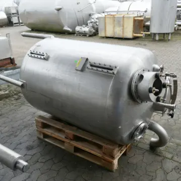 Serbatoio&#x20;da&#x20;1000&#x20;litri&#x20;in&#x20;acciaio&#x20;inox&#x20;304