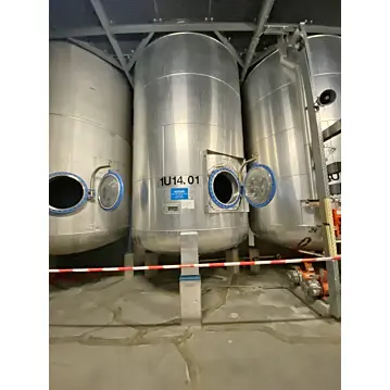 Serbatoio&#x20;da&#x20;25000&#x20;litri&#x20;isolato&#x20;in&#x20;acciaio&#x20;inox&#x20;304