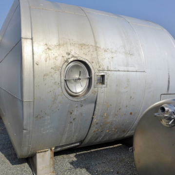 Serbatoio&#x20;di&#x20;stoccaggio&#x20;orizzontale&#x20;da&#x20;21000&#x20;litri&#x20;in&#x20;acciaio&#x20;inox&#x20;304&#x20;con&#x20;isolamento