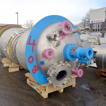 3690&#x20;Liter&#x20;heiz-&#x2F;k&#xFC;hlbarer&#x20;Reaktor&#x20;aus&#x20;V4A&#x20;mit&#x20;Balkenr&#xFC;hrwerk