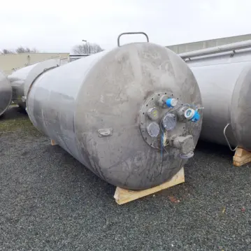 11100&#x20;Liter&#x20;Beh&#xE4;lter&#x20;aus&#x20;V4A&#x20;&#x2F;&#x20;gefertigt&#x20;nach&#x20;DIN6618