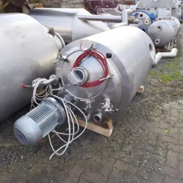 660&#x20;Liter&#x20;isolierter&#x20;Druckbeh&#xE4;lter&#x20;aus&#x20;V4A&#x20;mit&#x20;Propellerr&#xFC;hrwerk