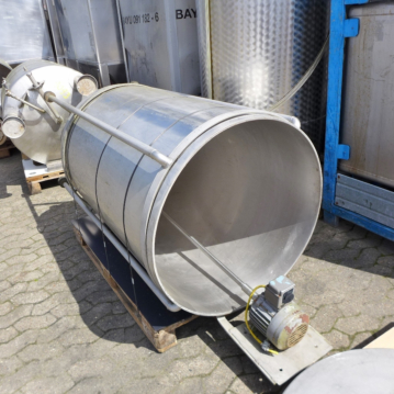 700&#x20;Liter&#x20;R&#xFC;hrwerksbeh&#xE4;lter&#x20;aus&#x20;V4A&#x20;mit&#x20;Propellerr&#xFC;hrwerk