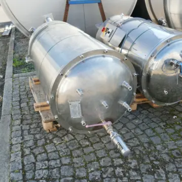 554&#x20;Liter&#x20;heiz-&#x2F;k&#xFC;hlbarer&#x20;Druckbeh&#xE4;lter&#x20;aus&#x20;V4A