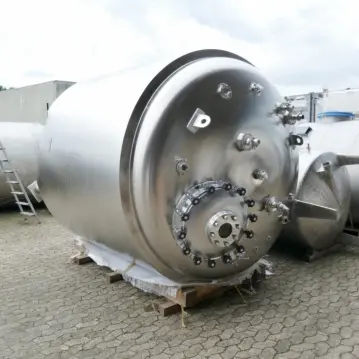 Unused&#x20;8890&#x20;Liter&#x20;heat-&#x2F;coolable&#x20;pressure&#x20;tank,&#x20;Aisi&#x20;904L