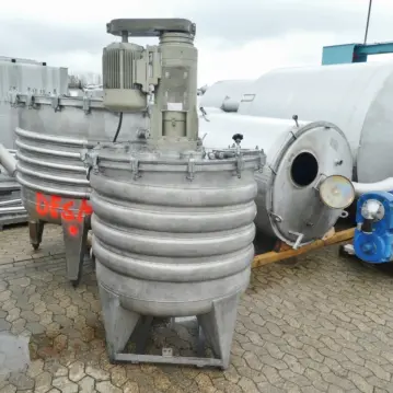 1000&#x20;Liter&#x20;Beh&#xE4;lter&#x20;aus&#x20;V2A
