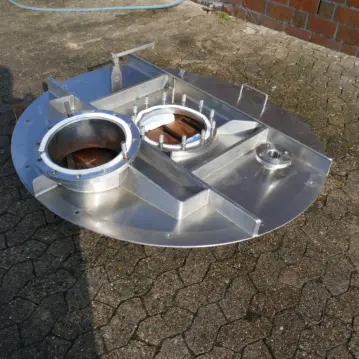 Werksneuer Behälterdeckel aus V4A mit Klappsegment und 2 Rührwerksflanschen