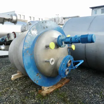 2750&#x20;Liter&#x20;heiz-&#x2F;k&#xFC;hlbarer&#x20;Druckbeh&#xE4;lter&#x20;aus&#x20;V4A