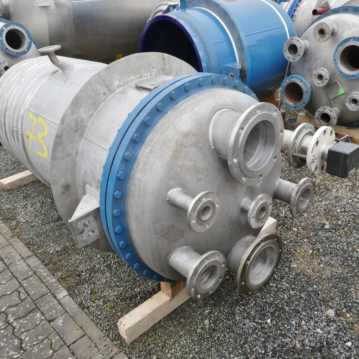 1969&#x20;liter&#x20;verwarmbare&#x2F;koelbare&#x20;Reaktorbeh&#xE4;lter&#x20;van&#x20;RVS&#x20;316&#x20;met&#x20;1,1&#x20;kW&#x20;ex-gesch&#xFC;tztem&#x20;roerwerk