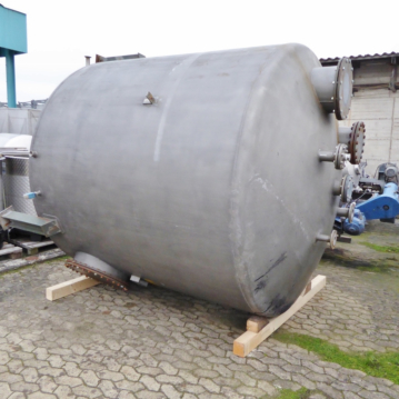 12500&#x20;Liter&#x20;Beh&#xE4;lter&#x20;aus&#x20;V4A