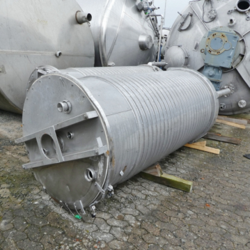 2740&#x20;liter&#x20;verwarmbare&#x2F;koelbare&#x20;tank&#x20;van&#x20;RVS&#x20;316