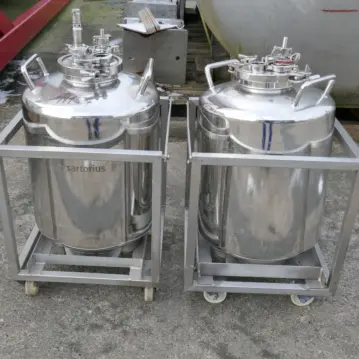 Recipiente&#x20;a&#x20;presi&#xF3;n&#x20;m&#xF3;vil&#x20;de&#x20;50&#x20;litros&#x20;fabricado&#x20;en&#x20;acero&#x20;inoxidable&#x20;316