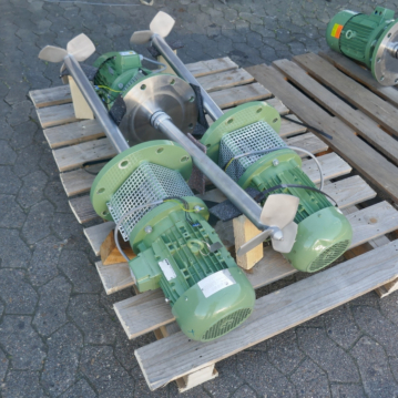 Side-entry&#x20;Propeller&#x20;agitator&#x20;AISI&#x20;316&#x20;&#x28;4&#x20;kW&#x29;
