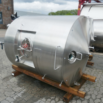 2700 liter heatable/coolable, insulated pressure vessel made of stainless steel 304