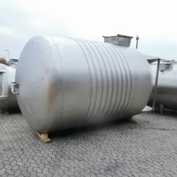 24400&#x20;Liter&#x20;heiz-&#x2F;k&#xFC;hlbarer&#x20;Druckbeh&#xE4;lter&#x20;aus&#x20;V2A