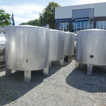 4100&#x20;Liter&#x20;Weintank&#x20;aus&#x20;V2A
