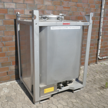 Contenitore&#x20;da&#x20;1000&#x20;litri&#x20;in&#x20;acciaio&#x20;inox&#x20;304&#x20;con&#x20;riscaldamento&#x20;elettrico