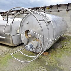 12400 Liter heiz-/kühlbarer Rührwerksbehälter aus V2A mit Propellerrührwerk