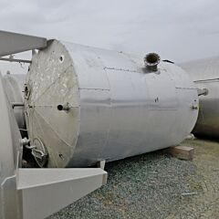 15600 Liter heiz-/kühlbarer Rührwerksbehälter aus V2A mit Balkenrührwerk