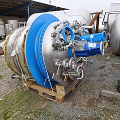 2420 liter heat-/coolable pressure vessel, Aisi 316 with inclined blade stirrer