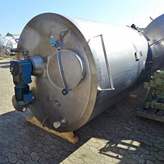 6300 liter heat-/coolable agitator tank, Aisi 304 with blades agitator