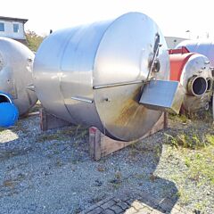 14000 Liter isolierter Rührwerksbehälter aus V2A mit Balkenrührwerk