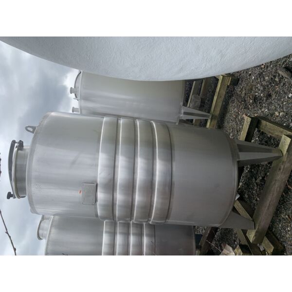 Ungebrauchter 1000 Liter temperierbarer Lagertank aus V4A