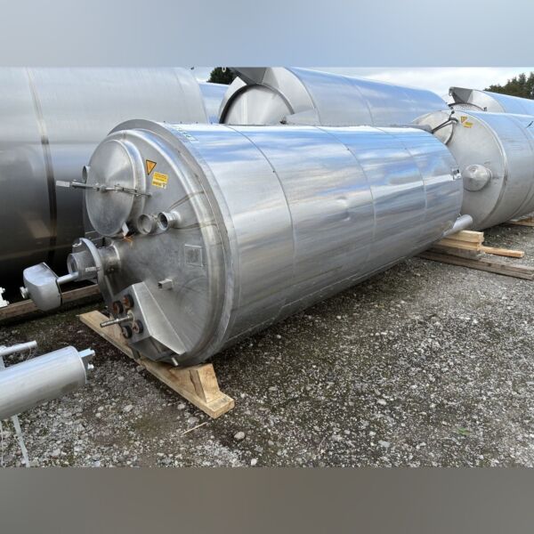 5100 Liter isolierter Mischbehälter aus V2A mit Propellerrührwerk