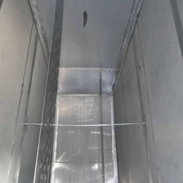 12220 liter heat-/coolable cubic storage tank, Aisi 304 with 2 internal cooling plates