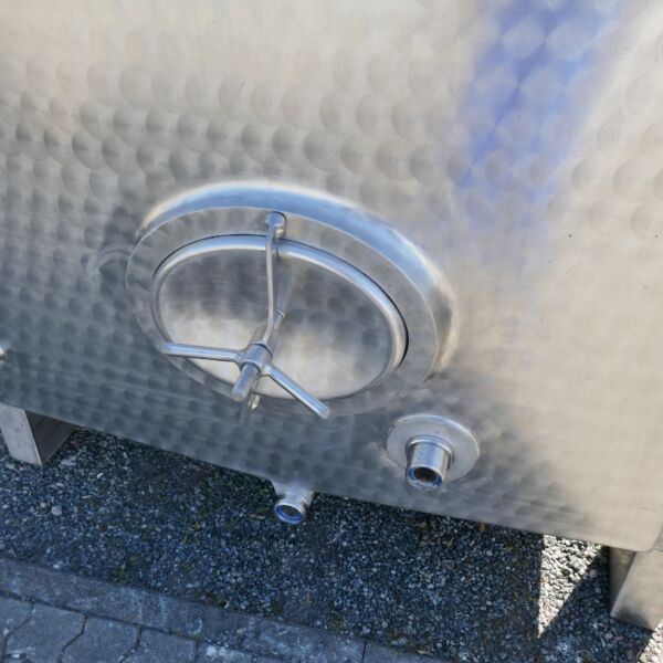 12220 liter heat-/coolable cubic storage tank, Aisi 304 with 2 internal cooling plates