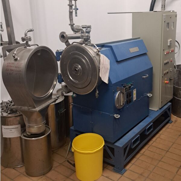 Heinkel HF 300 drum centrifuge with 6.5 liter capacity