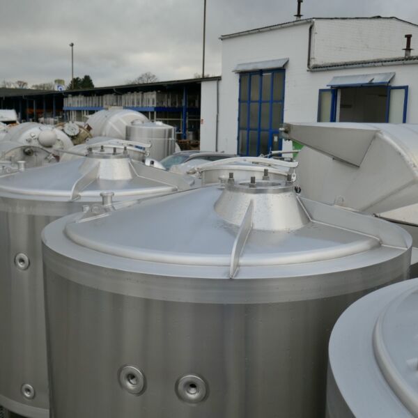 Serbatoio riscaldabile/raffreddabile da 3331 litri in acciaio inox 316 (tipo FIT; opzionale con agitatore), nuovo di fabbrica.