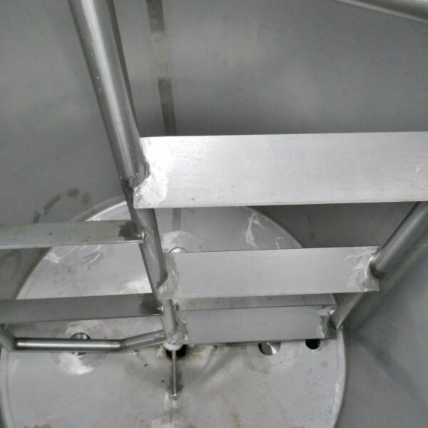 Serbatoio agitatore isolato da 4000 litri in acciaio inox 304 con agitatore ad ancora