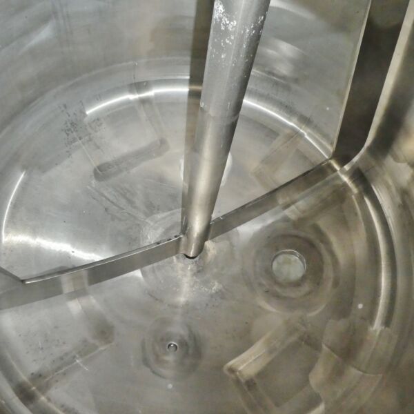 1000 Liter heiz-/kühlbarer Behälter aus V2A